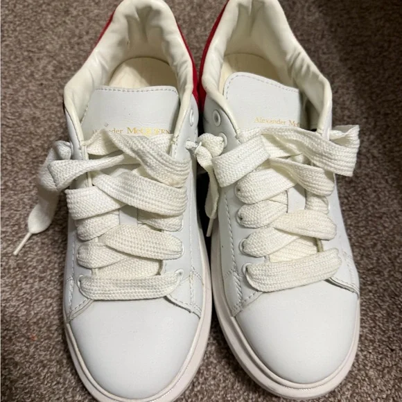Alexander McQueen Cream and Red High-Top Sneakers - Picture 2 of 5